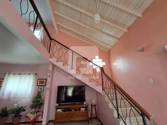 Imagem 1: Casa Espaçosa em Santo Antônio de Lisboa