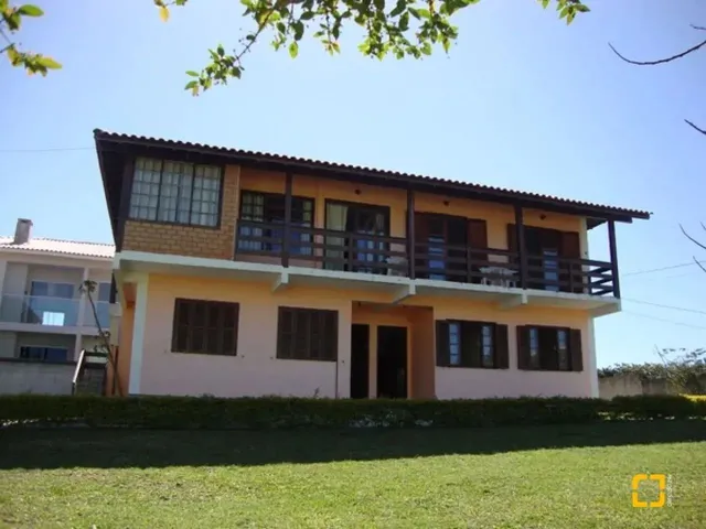 Imagem: Residencial com Casa e 4 Aptos, Terreno