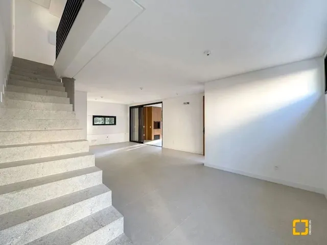 Imagem 10: Casa Nova em Condomínio - 3 Suítes - Pátio Piscina - Cacupé - Florianópolis - Sc