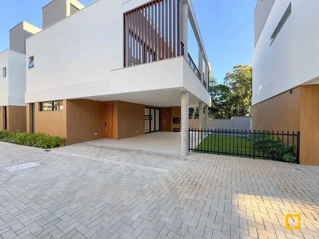 Imagem 7: Casa Nova em Condomínio - 3 Suítes - Pátio Piscina - Cacupé - Florianópolis - Sc
