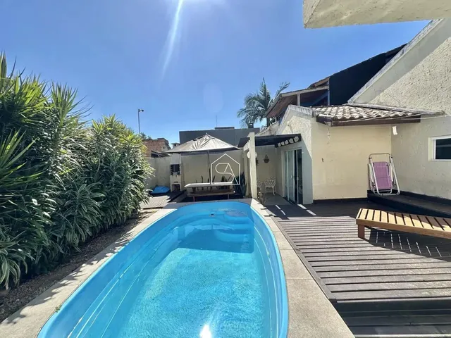 Imagem: Casa em Jurerê a Apenas 300 Metros do Mar!