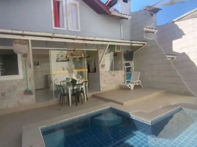 Imagem: Casa com 4 Quartos, Piscina no Monte Verde