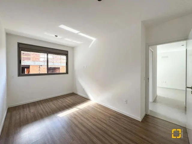 Imagem 9: Apartamento - 2 Dormitórios, Sendo 1 Suíte, Sacada Churrasqueira - 1 Vaga - 1 Hobby Box