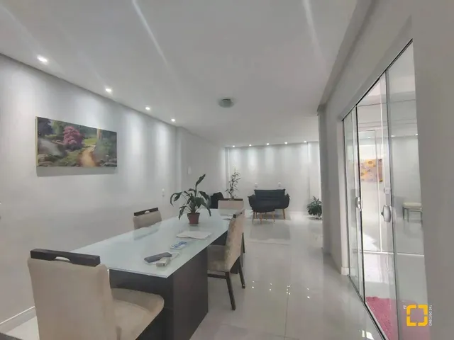 Imagem: Ampla Casa 2 Pavimentos