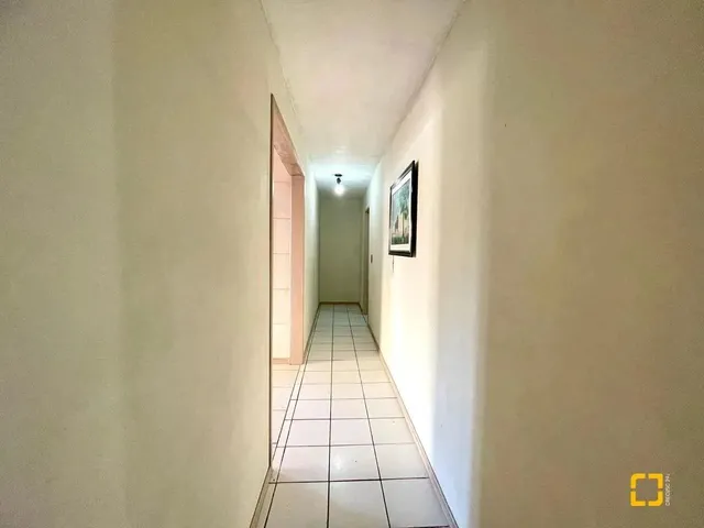 Imagem 7: Casa em Santinho. Churrasqueira, Acomodam 10 pessoas, 225m² de...
