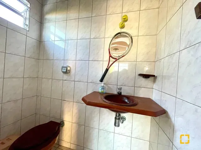 Imagem 12: Casa em Santinho. Churrasqueira, Acomodam 10 pessoas, 225m² de...