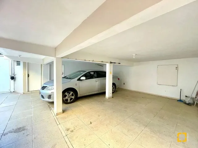 Imagem 10: Casa em Santinho. Churrasqueira, Acomodam 10 pessoas, 225m² de...