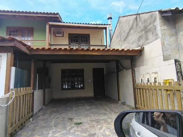 Imagem: Sobrado em Ingleses do Rio Vermelho