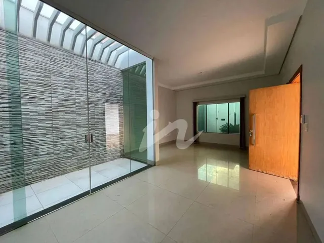 Imagem: Casa com 3 Dormitórios À Venda, 180 M²