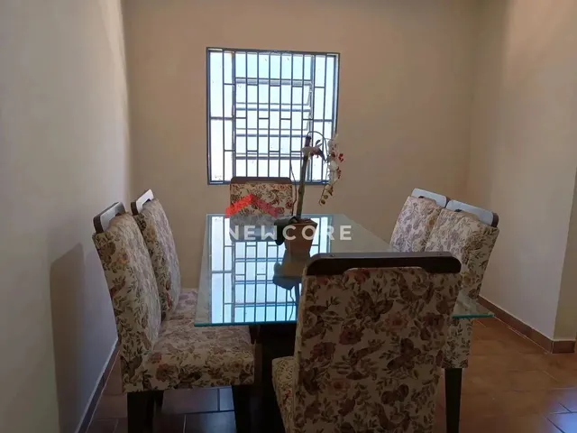 Imagem: Casa em Rua santa Albertina - Laranjeiras