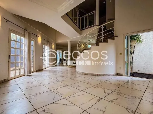 Imagem 16: Casa À Venda, 4 Quartos, 3 Suítes, 4 Vagas, Morada da Colina - Uberlândia/Mg