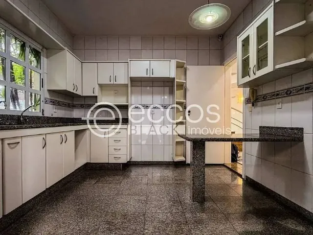 Imagem 8: Casa À Venda, 4 Quartos, 3 Suítes, 4 Vagas, Morada da Colina - Uberlândia/Mg