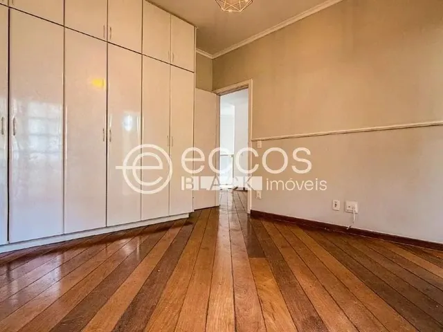 Imagem 7: Casa À Venda, 4 Quartos, 3 Suítes, 4 Vagas, Morada da Colina - Uberlândia/Mg