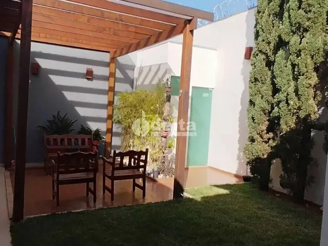Imagem: Casa Residencial Disponível para Venda