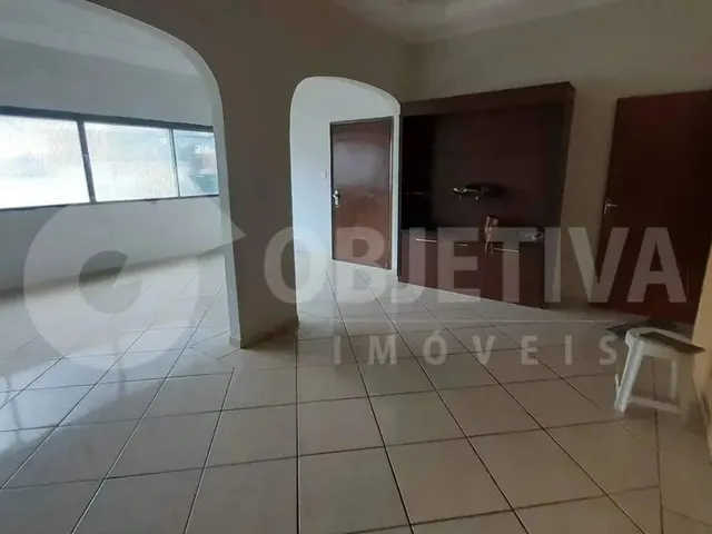 Imagem: Apartamento À Venda, 3 Quartos, 1 Suíte