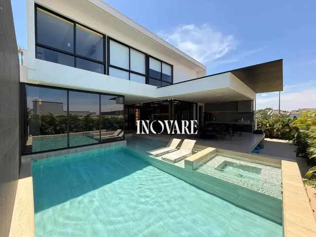 Imagem: Casa com 5 Suítes À Venda, 435 M² por