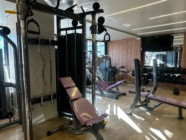 Imagem 5: Andar Alto e Sofisticação no Centro 1 Quarto de Alto Padrão