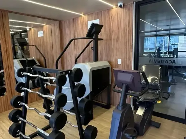 Imagem 6: Andar Alto e Sofisticação no Centro 1 Quarto de Alto Padrão