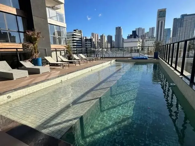 Imagem 7: Andar Alto e Sofisticação no Centro 1 Quarto de Alto Padrão