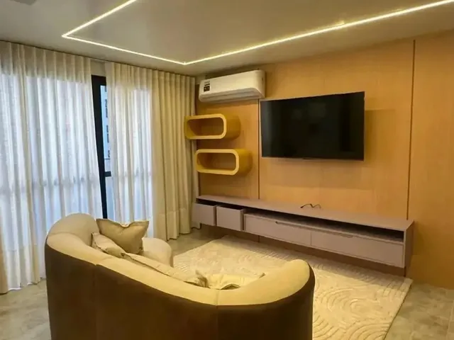 Imagem 9: Andar Alto e Sofisticação no Centro 1 Quarto de Alto Padrão