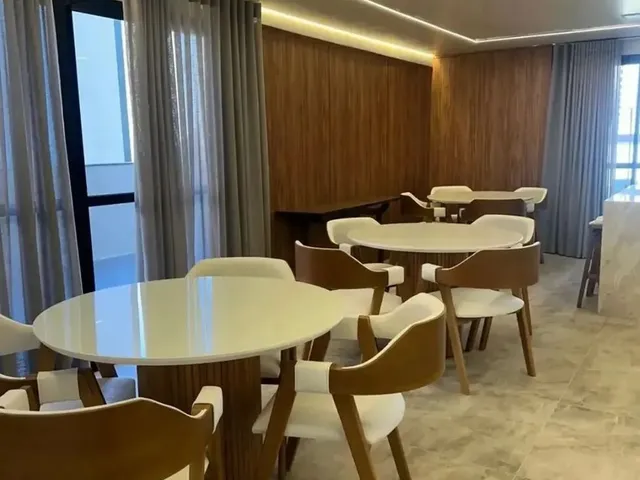 Imagem 15: Andar Alto e Sofisticação no Centro 1 Quarto de Alto Padrão