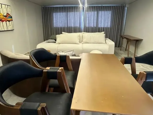 Imagem 4: Andar Alto e Sofisticação no Centro 1 Quarto de Alto Padrão