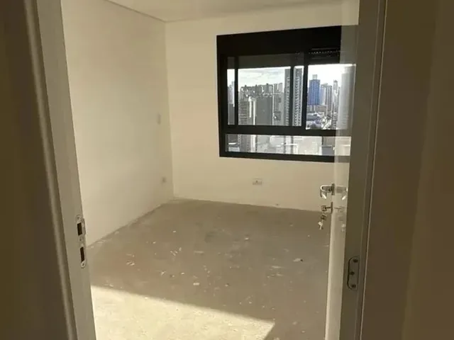 Imagem 13: Andar Alto e Sofisticação no Centro 1 Quarto de Alto Padrão