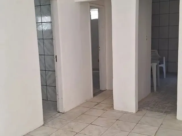 Imagem 4: Casa 2/4 + Duas Salas Comerciais