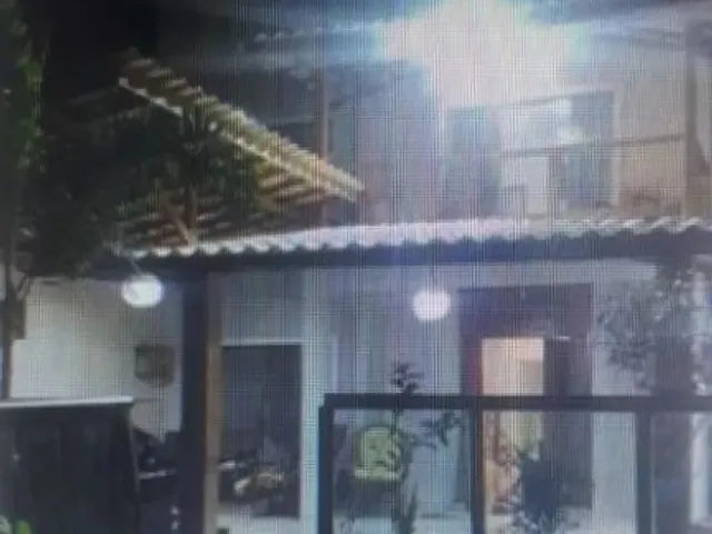 Imagem: Casa com 5 Dormitórios À Venda, 385 M²
