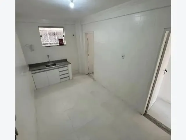 Imagem 4: Apartamento com 3 Dormitórios À Venda, 140 M² por R$ 330.000,00 - Brotas - Salvador/Ba