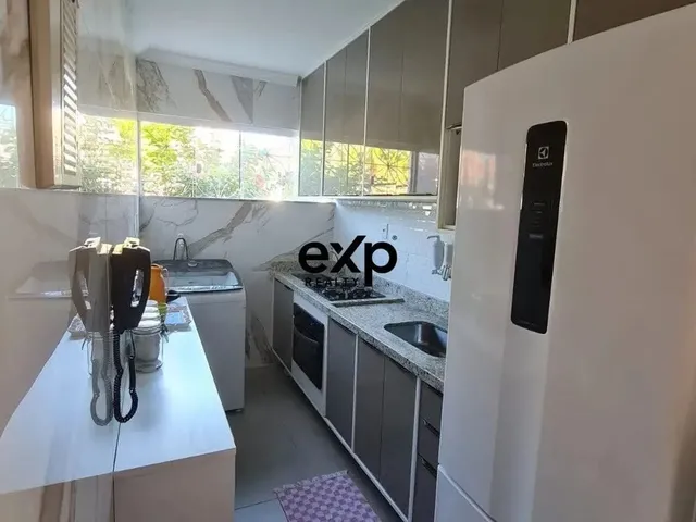 Imagem: O apartamento possui 2 Dormitórios, 1 Banheiro, 1 Vaga na
