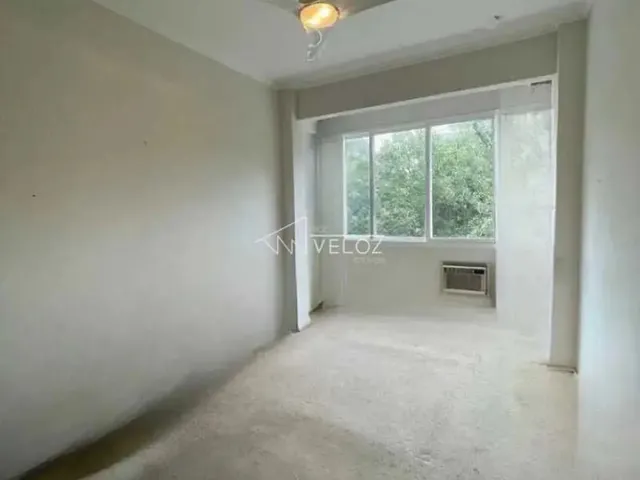Imagem: Apartamento / Residencial / Catete