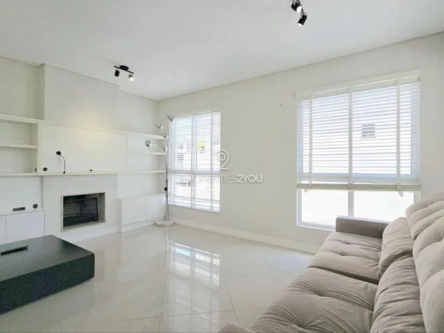 Imagem: Sobrado 298M² - 3 Quartos - Jardim e Terraço