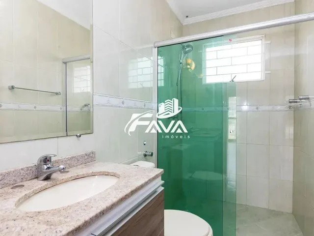 Imagem 3: Sobrado Triplex 3 Quartos Sendo 1 Suíte, 2 Vagas de Garagem no santa Felicidade