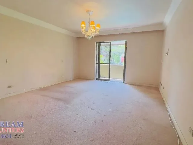 Imagem 9: Apartamento Clássico, com 474M² Privativos, 4 Quartos, 3 Vagas de Garagem, no Bairro