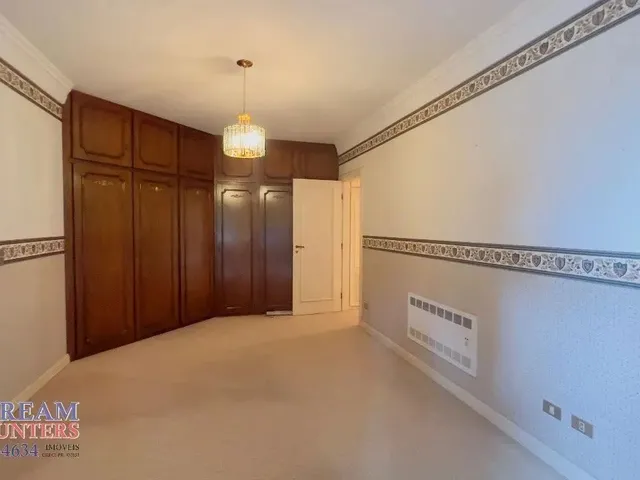Imagem 14: Apartamento Clássico, com 474M² Privativos, 4 Quartos, 3 Vagas de Garagem, no Bairro