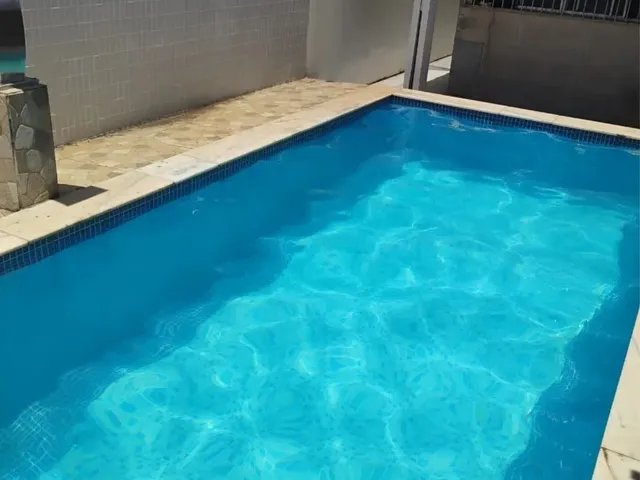Imagem: A casa possui 5 Dormitórios, 3 Suítes, 4 Banheiros,