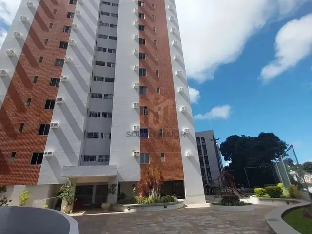 Imagem: O apartamento possui 3 Dormitórios, 1 Suíte, 2 Banheiros,