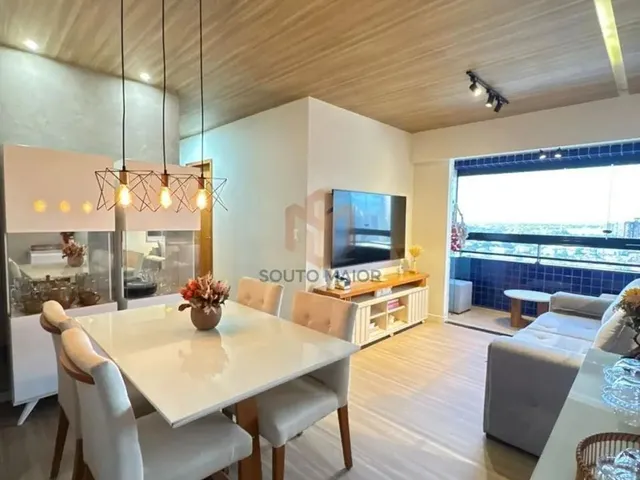 Imagem: O apartamento possui 2 Dormitórios, 1 Suíte, 2 Banheiros,