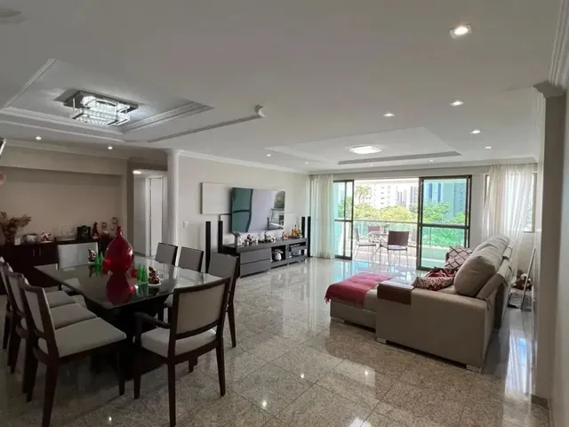 Imagem: O apartamento possui 4 Dormitórios, 4 Suítes, 5