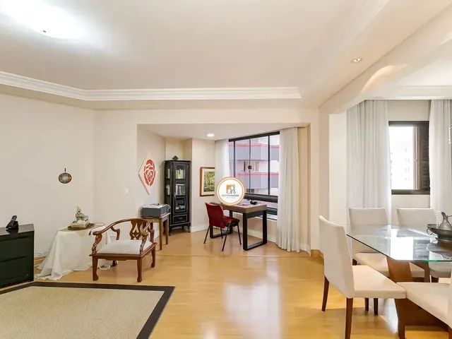 Imagem: Apartamento com 3 Quartos À Venda na Rua