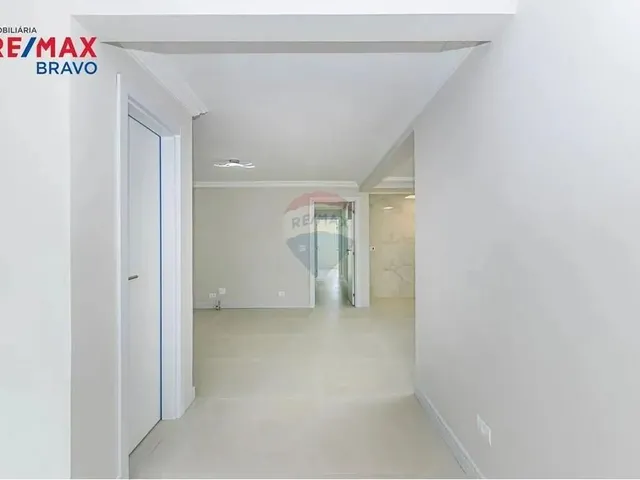 Imagem 5: Casa À Venda, com 240M2 de Área Construída e 480M2, Totalmente Reformada, no Bairro