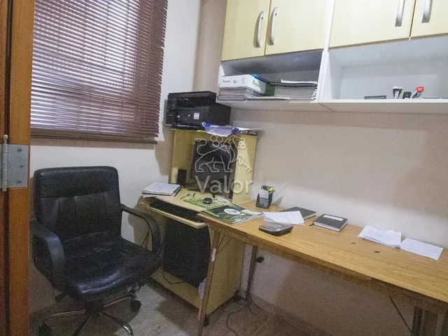 Imagem 12: Casa Térrea Ampla no Mercês 4 Quartos, Suíte e Espaço para Home Office