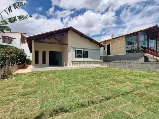 Imagem: Casa com 4 Quartos em Condomínio Perto