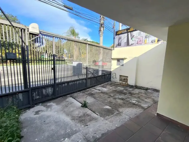 Imagem 13: Oportunidade - Casa Comercial - Praça dos Três Poderes - 3 Dormitórios - 171M²