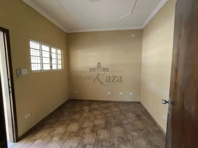 Imagem 11: Oportunidade - Casa Comercial - Praça dos Três Poderes - 3 Dormitórios - 171M²