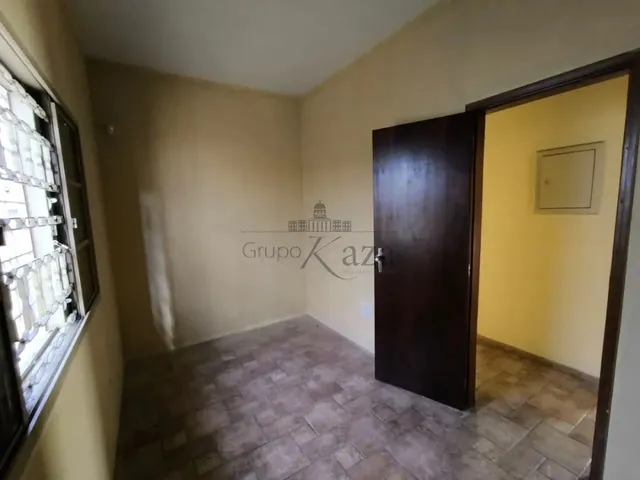 Imagem 5: Oportunidade - Casa Comercial - Praça dos Três Poderes - 3 Dormitórios - 171M²