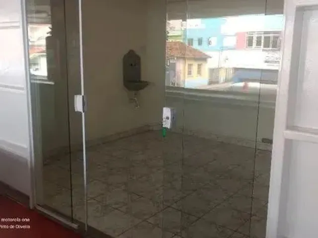 Imagem: Centro Comercial para Aluguel com 12 Metros
