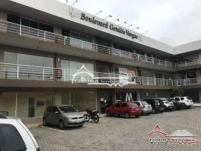 Imagem: I) Boulevard Getulio Vargas Sala para Venda