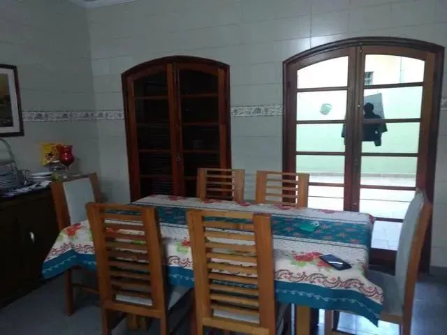 Imagem: Casa em Rua Luís Arrobas Martins - Jardim